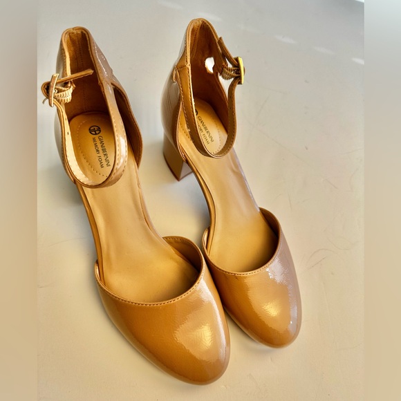 Giani Bernini patent Glossy Tan low Heels women size 7M super comfortable - Picture 3 of 6